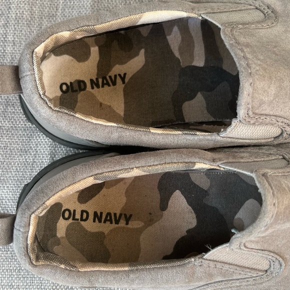 Old Navy Kids Grey Canvas Slip-on Loafer Sneakers Size 3 Casual Comfort Shoes - Picture 10 of 13